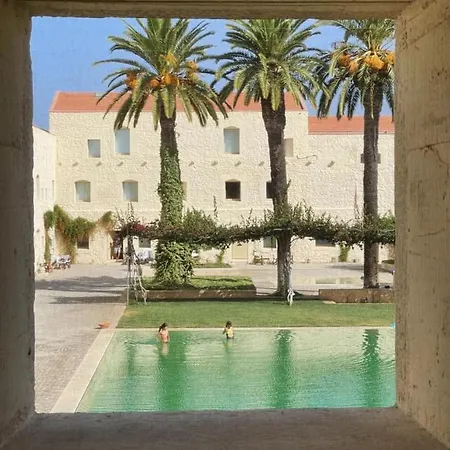 Charming House With Pool In Center Town Casa de Férias